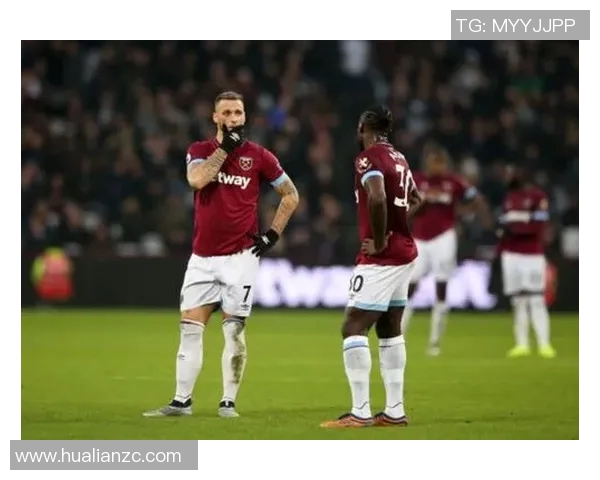 萨拉赫萨内萨基齐三大足球明星的卓越表现与影响力解析 萨拉赫萨内萨基齐三大足球明星的卓越表现与影响力解析